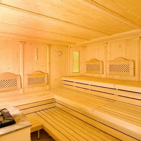 Alpenhotel Tirolerhof מלון גרלוס